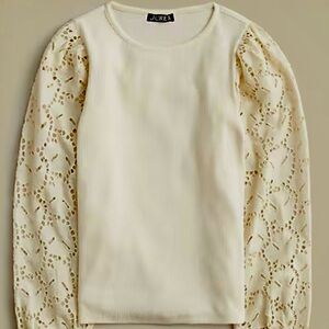 Jcrew top with cotton poplin eyelet sleeves, ivory size medium